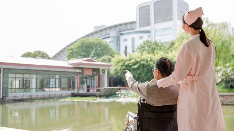 护理院入住条件揭秘：如何选择合适的养老护理服务？**
